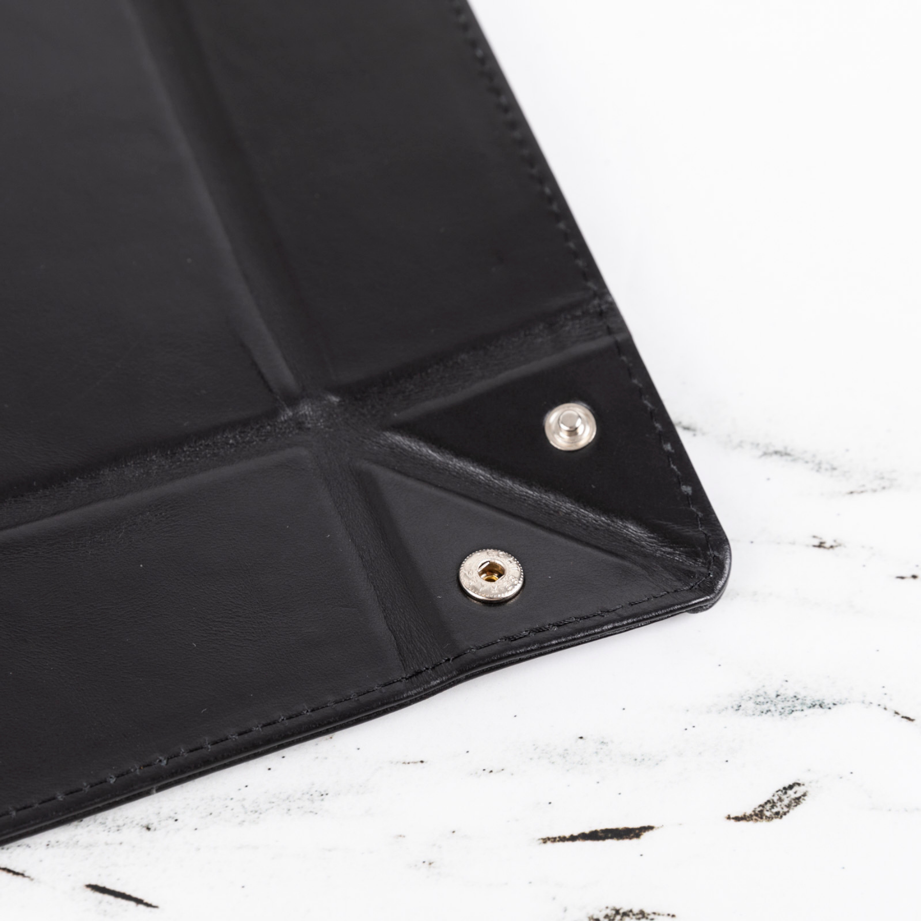 The Organizer - Rustic Black