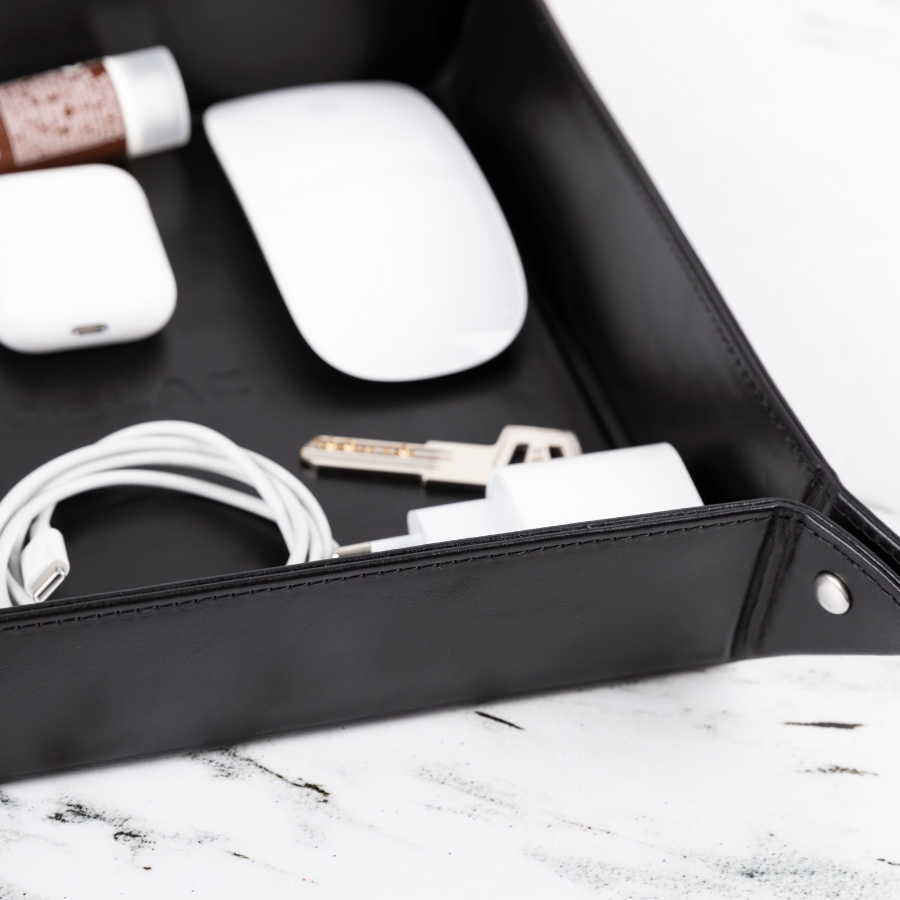The Organizer - Rustic Black