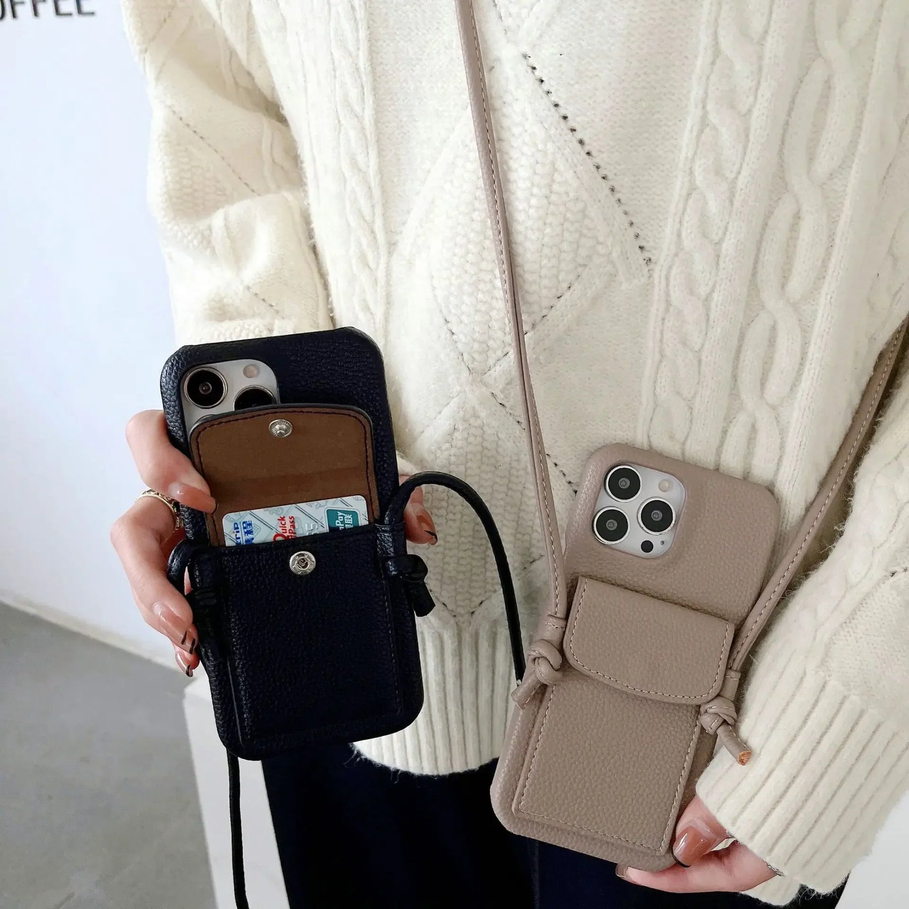 Compact iPhone hoesje met pasjeshouder voor handsfree gebruik