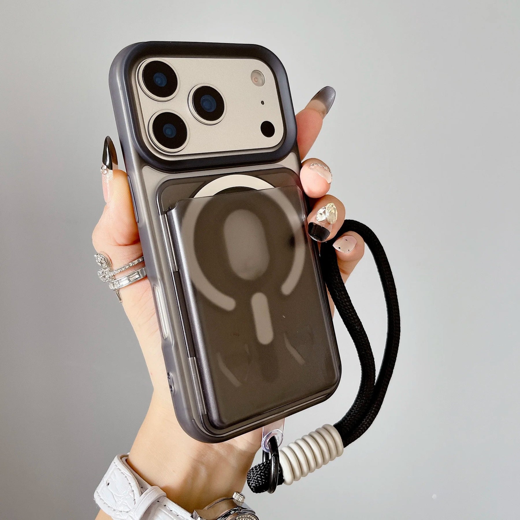 iPhone-hoesje met ruimte voor pasjes en een handige polsband