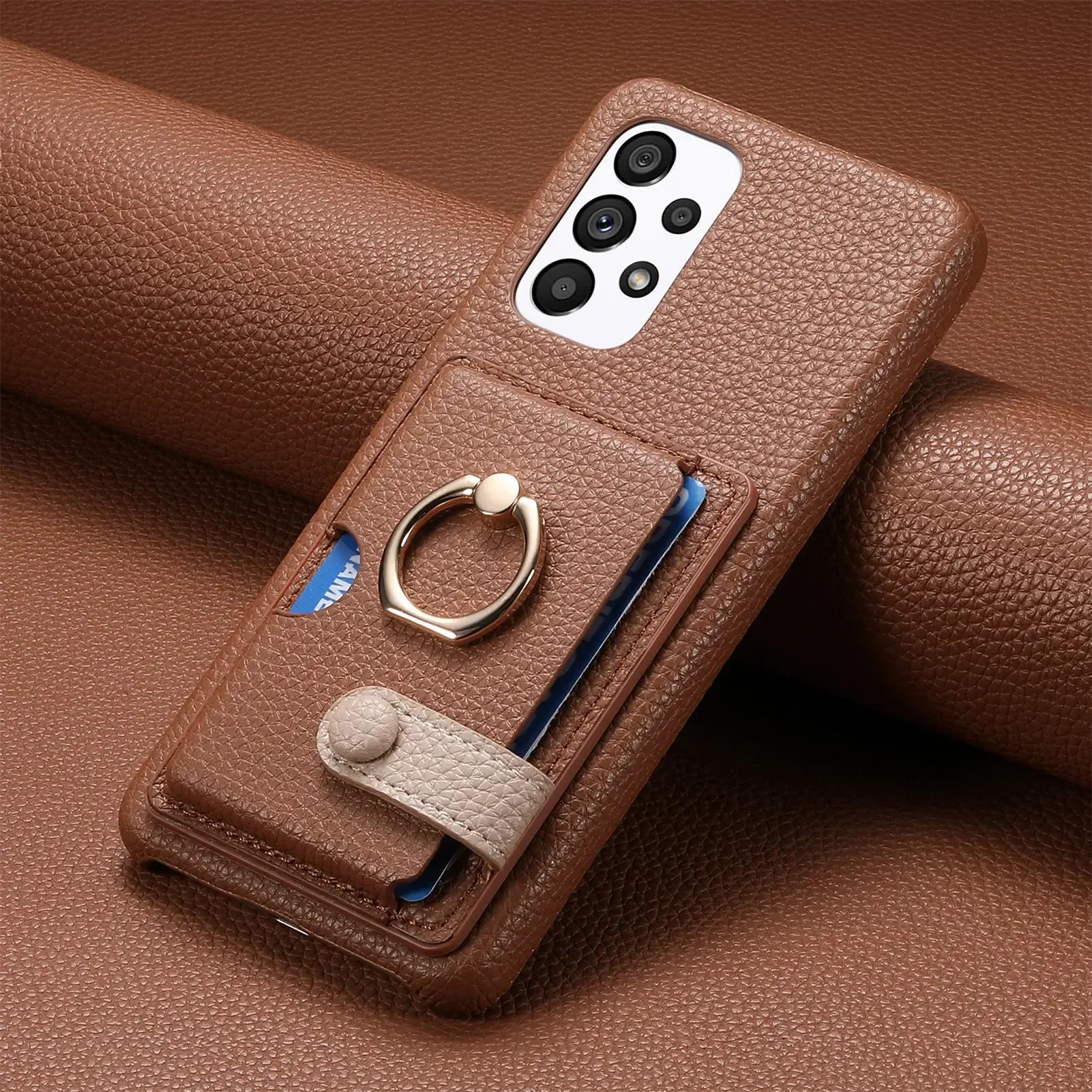 Detail van het pasjesvak in het telefoonhoesje met lerenlook