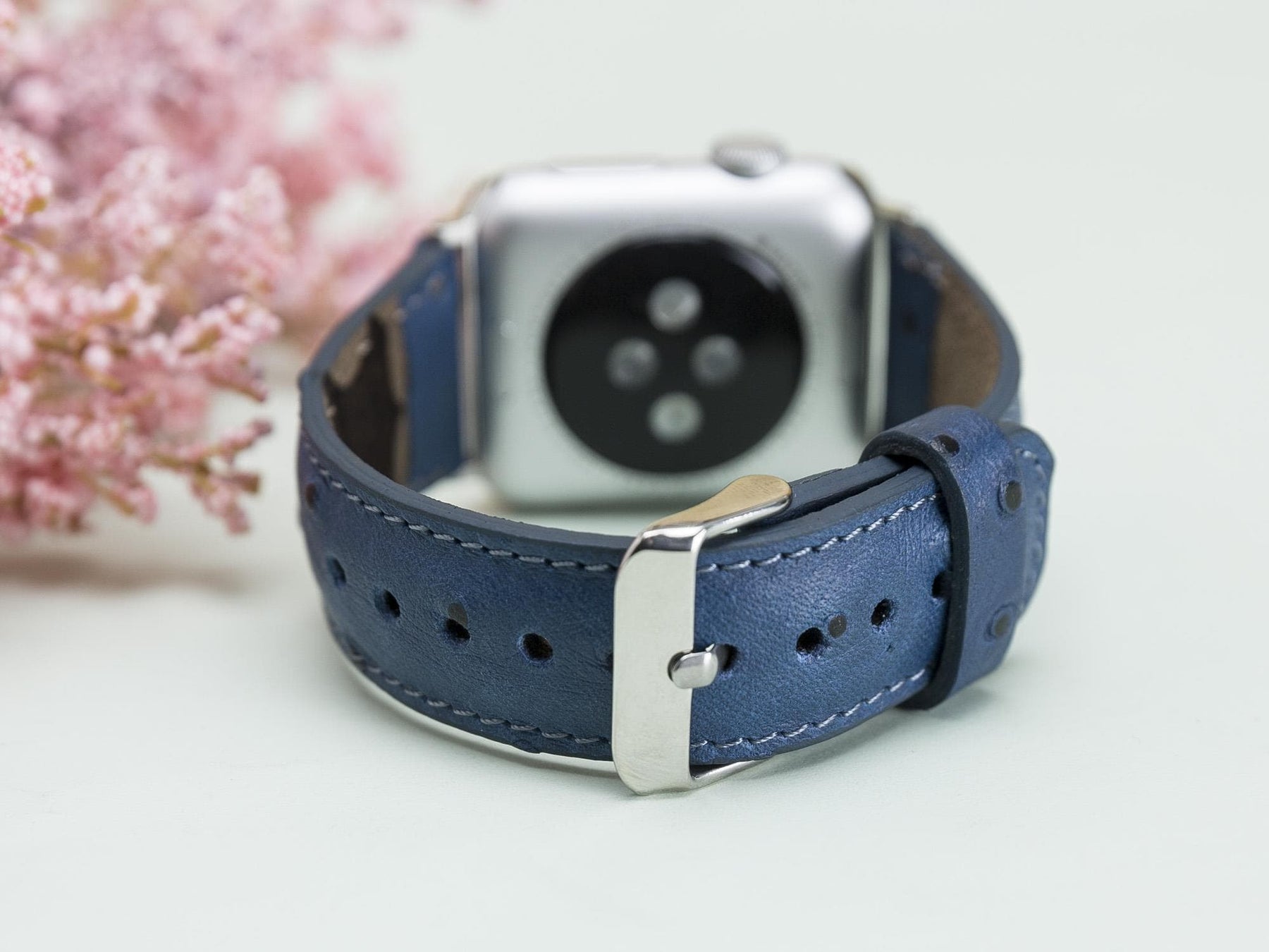 Classic Style Genuine Leather Apple Watch Band 