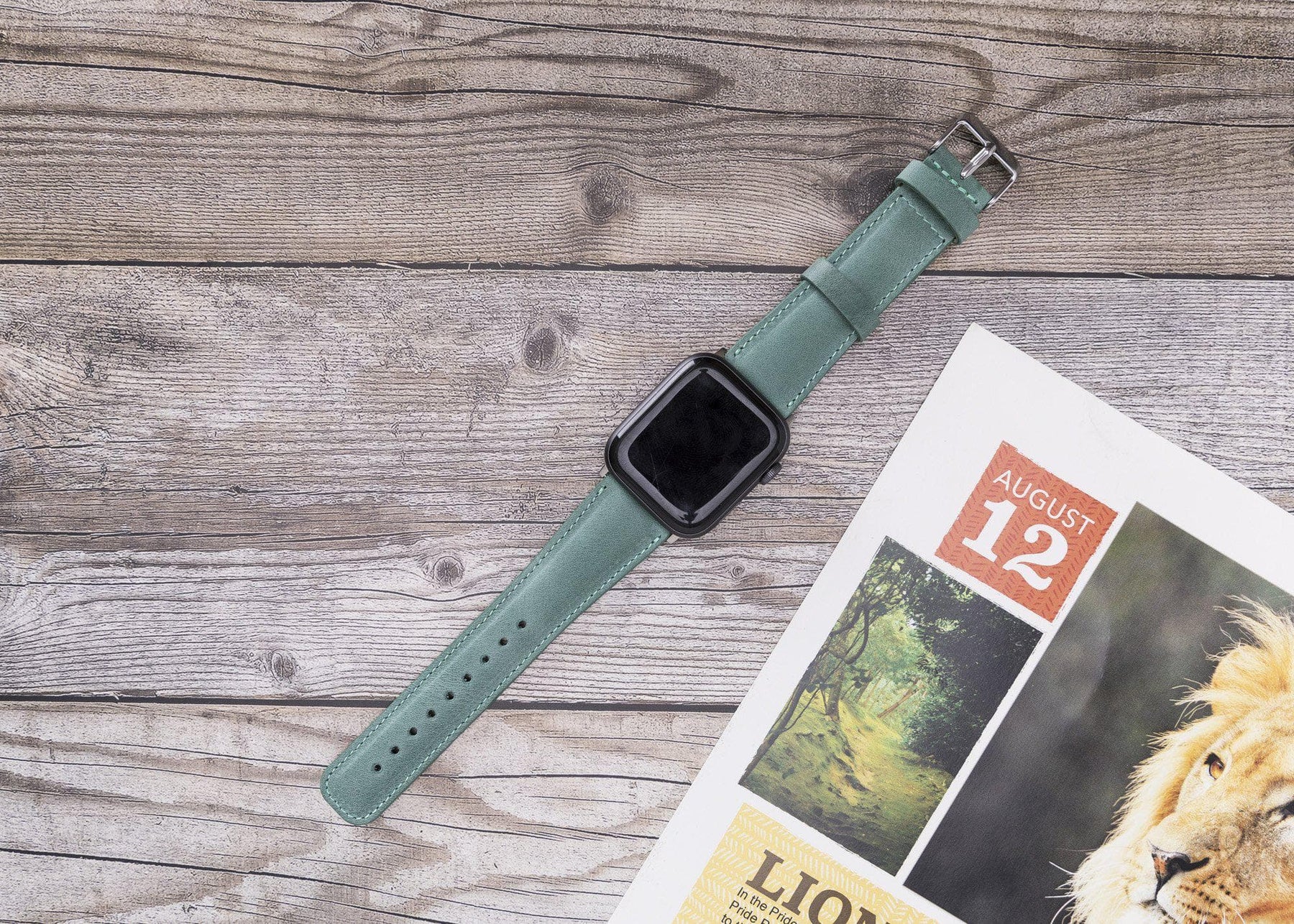 Classic Style Genuine Leather Apple Watch Band 