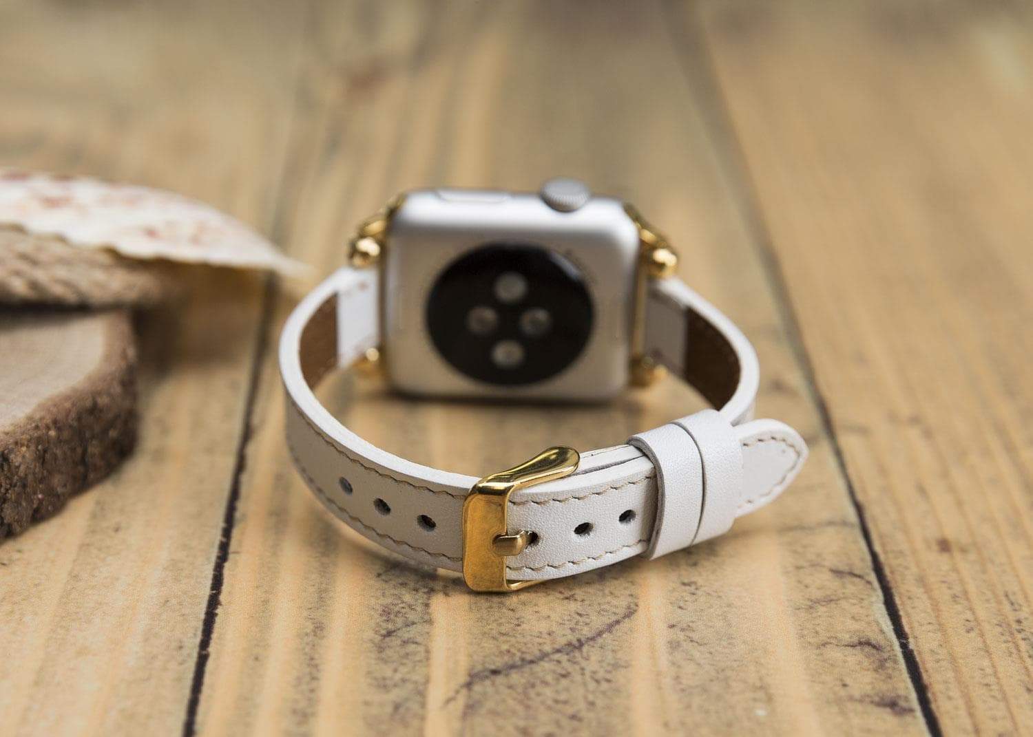Nahthaftes Apple-Watch-Armband aus echtem Leder im Ferro-Stil