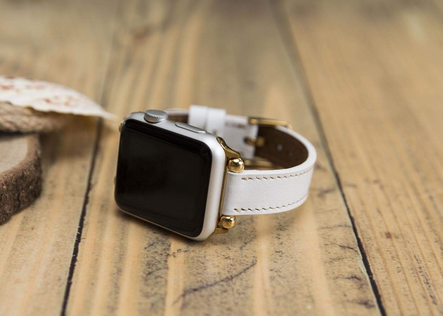 Nahthaftes Apple-Watch-Armband aus echtem Leder im Ferro-Stil